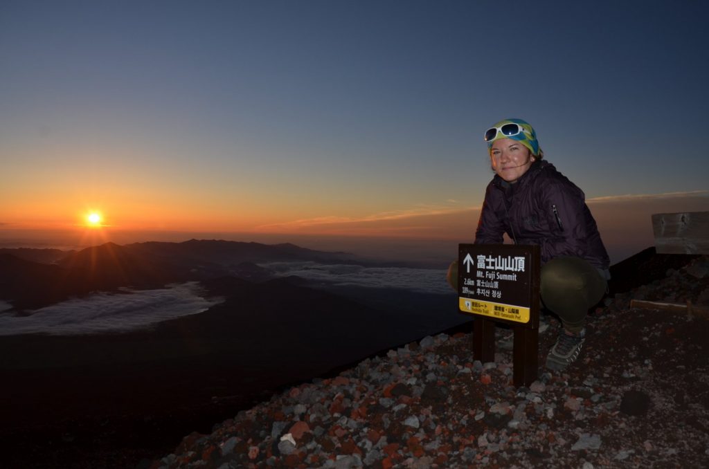 Froggy pred vystupom na Mt.Fuji